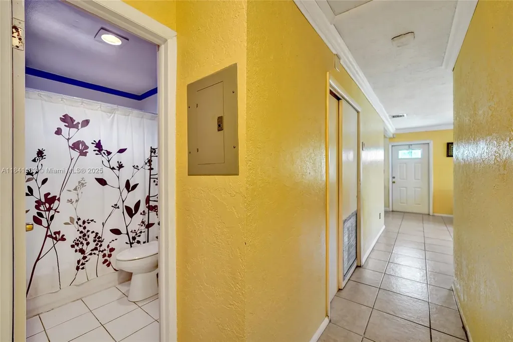 2751 NW 24th Court Fort Lauderdale FL 33311