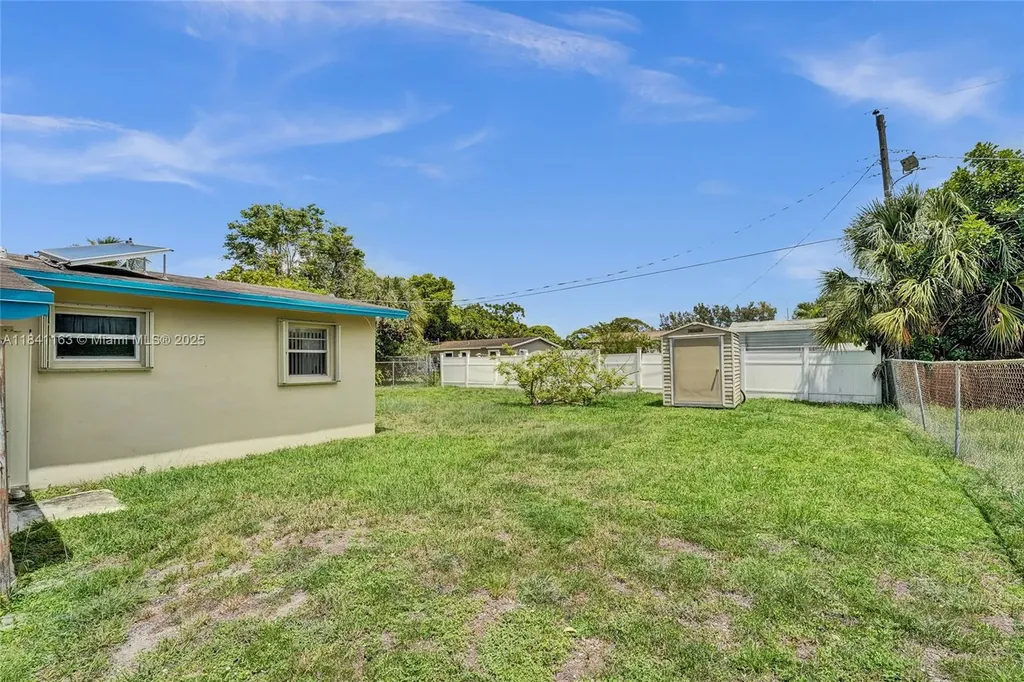 2751 NW 24th Court Fort Lauderdale FL 33311