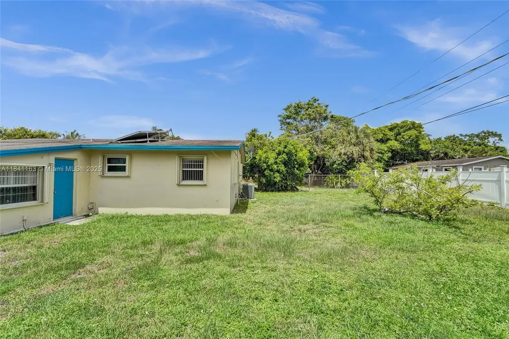 2751 NW 24th Court Fort Lauderdale FL 33311