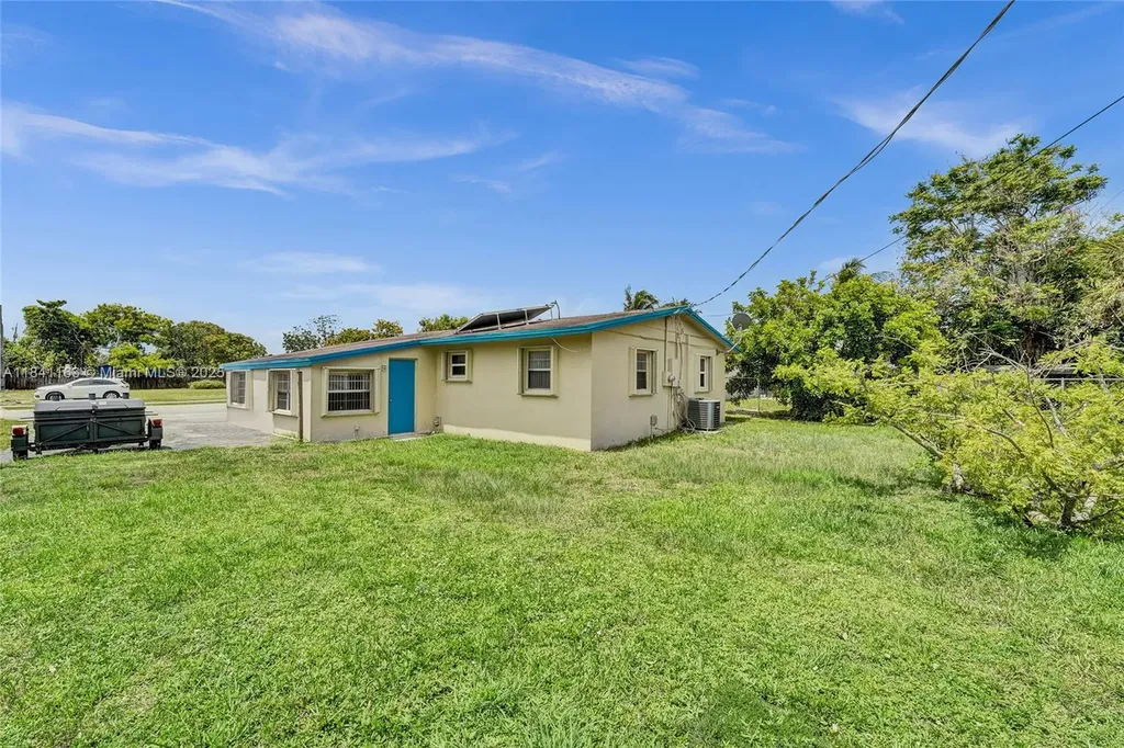 2751 NW 24th Court Fort Lauderdale FL 33311