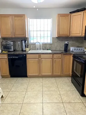 5160 SW 40th Avenue Dania Beach FL 33314