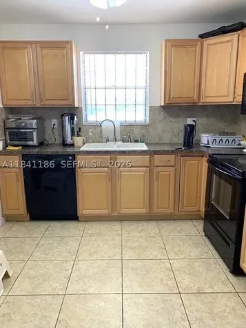 5160 SW 40th Avenue Dania Beach FL 33314