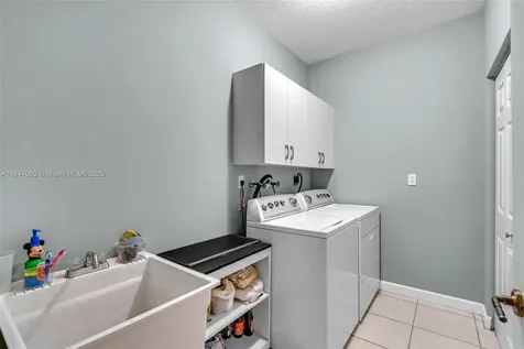 11331 NW 64th Terrace Doral FL 33178
