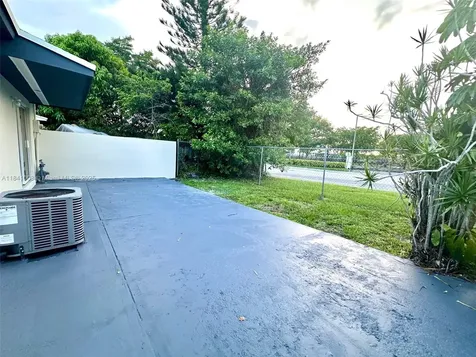 2869 NW 197th Terrace Miami Gardens FL 33056