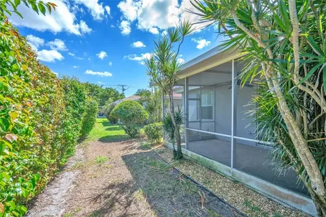 9567 N Crescent View Drive N Boynton Beach FL 33437