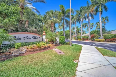 9567 N Crescent View Drive N Boynton Beach FL 33437