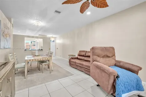 9567 N Crescent View Drive N Boynton Beach FL 33437