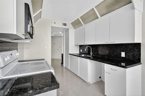 20185 E Country Club Drive Aventura FL 33180