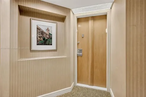 20185 E Country Club Drive Aventura FL 33180