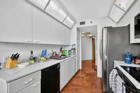 20185 E Country Club Drive Aventura FL 33180