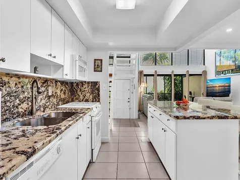 19200 NE 25th Avenue Miami FL 33180
