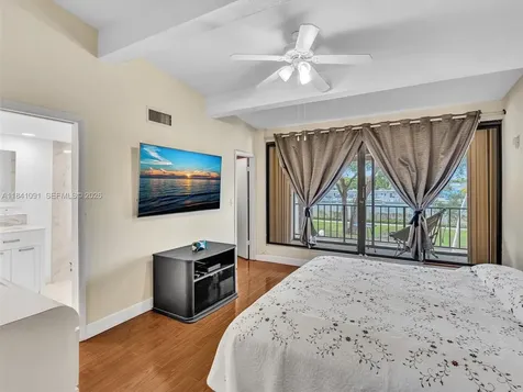19200 NE 25th Avenue Miami FL 33180