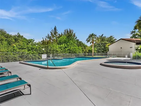 19200 NE 25th Avenue Miami FL 33180