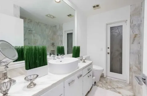 1000 E Cypress Drive Pompano Beach FL 33069
