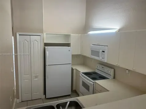 1666 SE 27th Court Homestead FL 33035