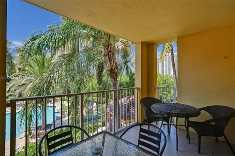 19701 E Country Club Drive Aventura FL 33180