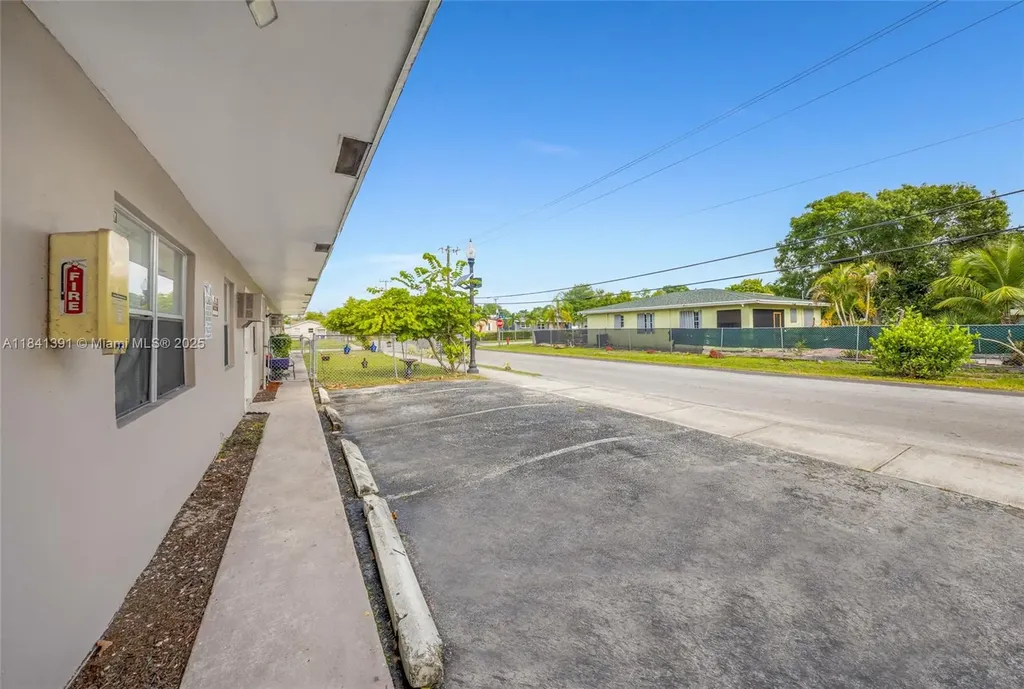 848 NW 2nd Avenue Fort Lauderdale FL 33311