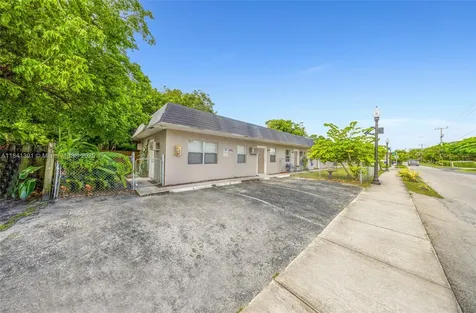 848 NW 2nd Avenue Fort Lauderdale FL 33311