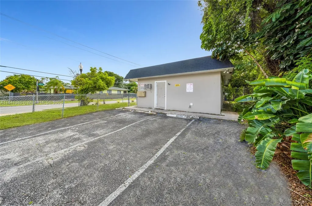 848 NW 2nd Avenue Fort Lauderdale FL 33311