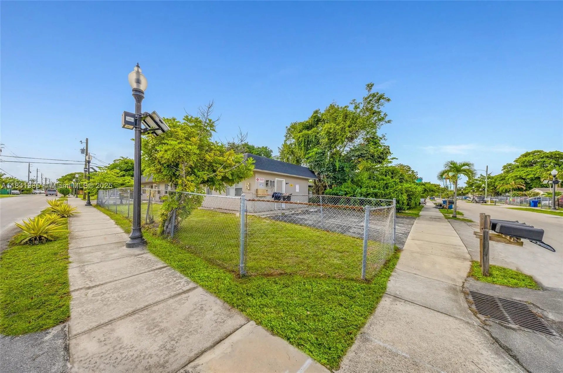 848 NW 2nd Avenue Fort Lauderdale FL 33311