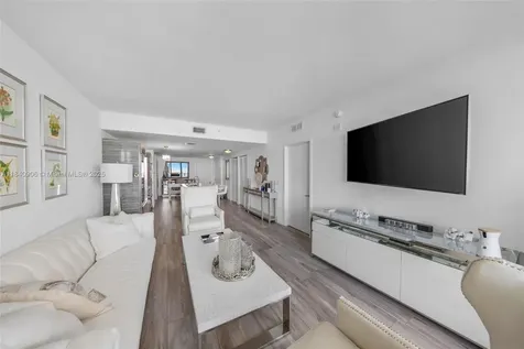 460 NE 28th Street Miami FL 33137