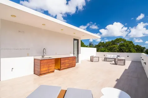 2984 Coconut Avenue Coconut Grove FL 33133