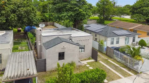 1745 NW 49th Street Miami FL 33142
