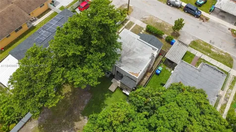 1745 NW 49th Street Miami FL 33142