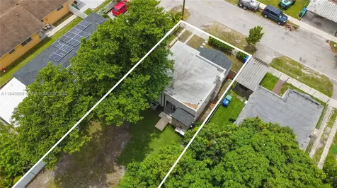 1745 NW 49th Street Miami FL 33142