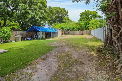 1745 NW 49th Street Miami FL 33142