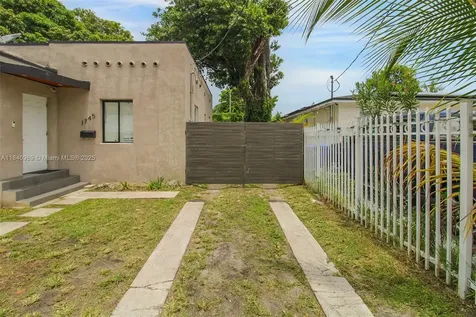 1745 NW 49th Street Miami FL 33142
