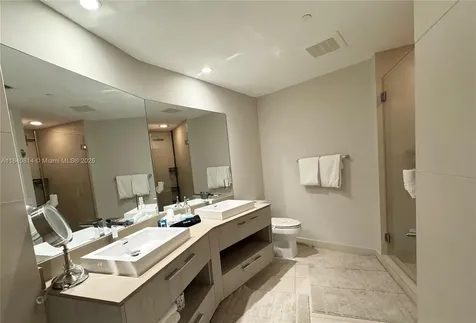 4111 S Ocean Drive Hollywood FL 33019
