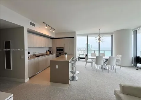 4111 S Ocean Drive Hollywood FL 33019