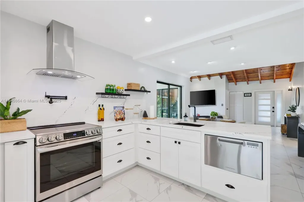 19654 Back Nine Drive Boca Raton FL 33498