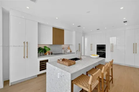2655 S Bayshore Drive Miami FL 33133