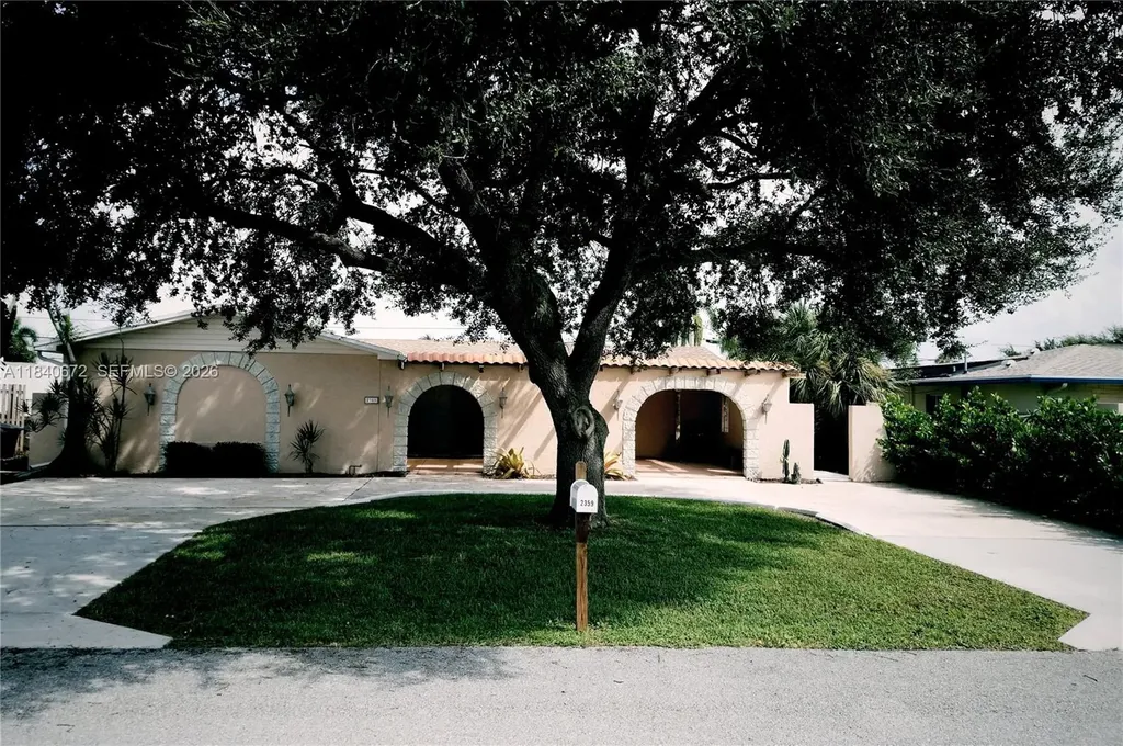 2359 N Wallen Drive Palm Beach Gardens FL 33410