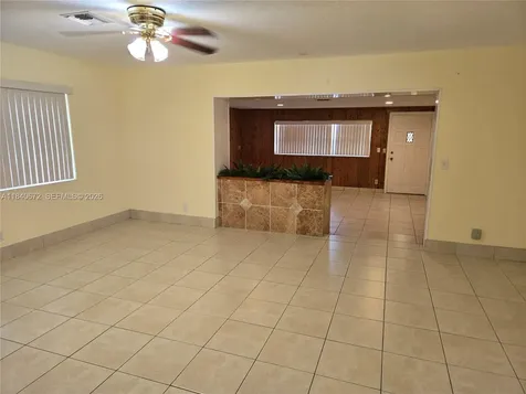 2359 N Wallen Drive Palm Beach Gardens FL 33410