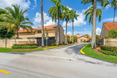 19631 Cypress Court Hialeah FL 33015