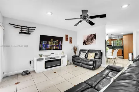 19631 Cypress Court Hialeah FL 33015