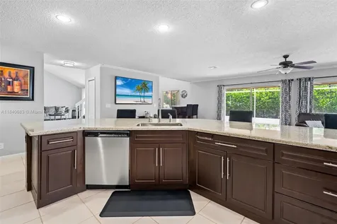 19333 NW 11th Street Pembroke Pines FL 33029