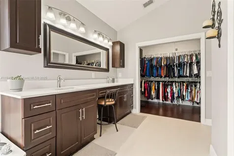 19333 NW 11th Street Pembroke Pines FL 33029