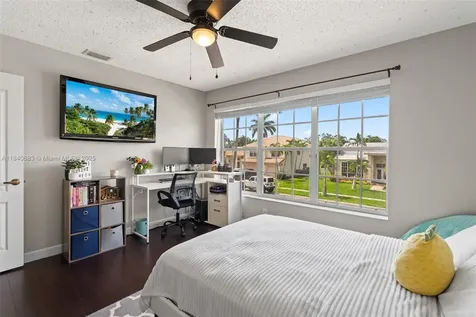19333 NW 11th Street Pembroke Pines FL 33029