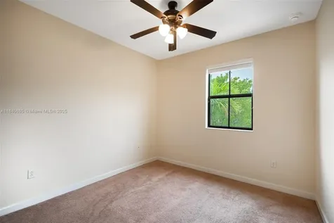 423 SE 33rd Terrace Homestead FL 33033