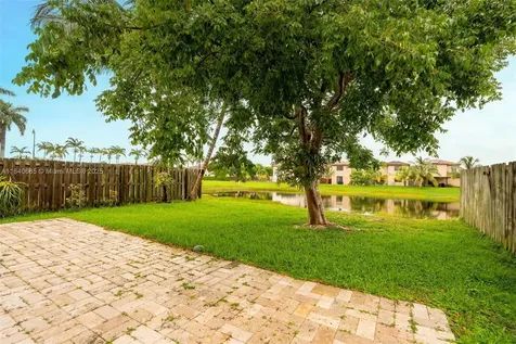 423 SE 33rd Terrace Homestead FL 33033