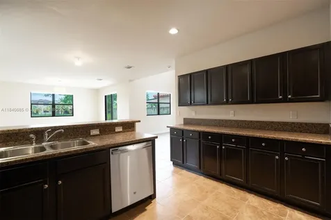 423 SE 33rd Terrace Homestead FL 33033