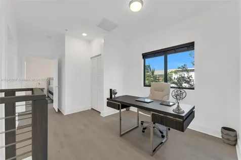 4460 NW 8th Place Plantation FL 33317