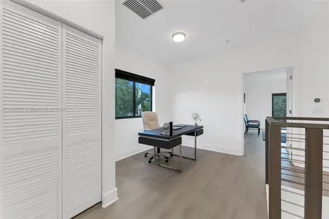 4460 NW 8th Place Plantation FL 33317