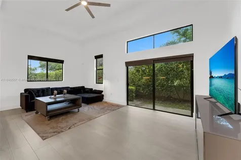 4460 NW 8th Place Plantation FL 33317