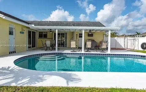 750 SW 158th Terrace Sunrise FL 33326