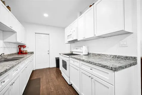 370 NE 87th Street El Portal FL 33138